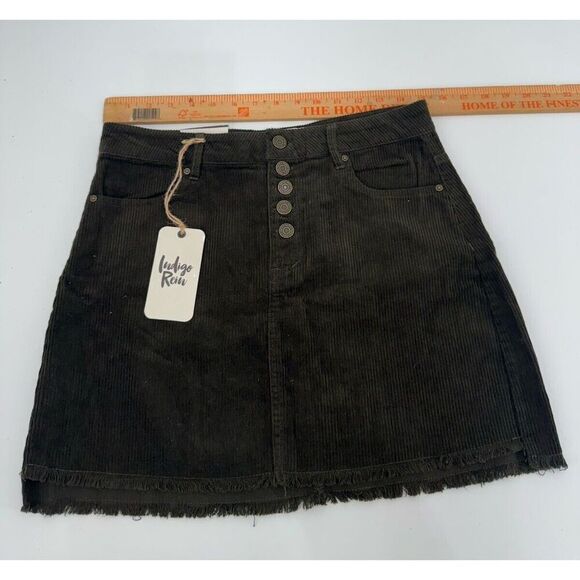 Indigo Rein Corduroy Skirt Size 5 Green Velvelt Mini Distressed Raw Hem Juniors - Picture 3 of 7